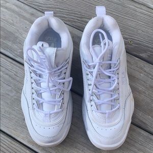 Women’s FILA sneakers | Size 7